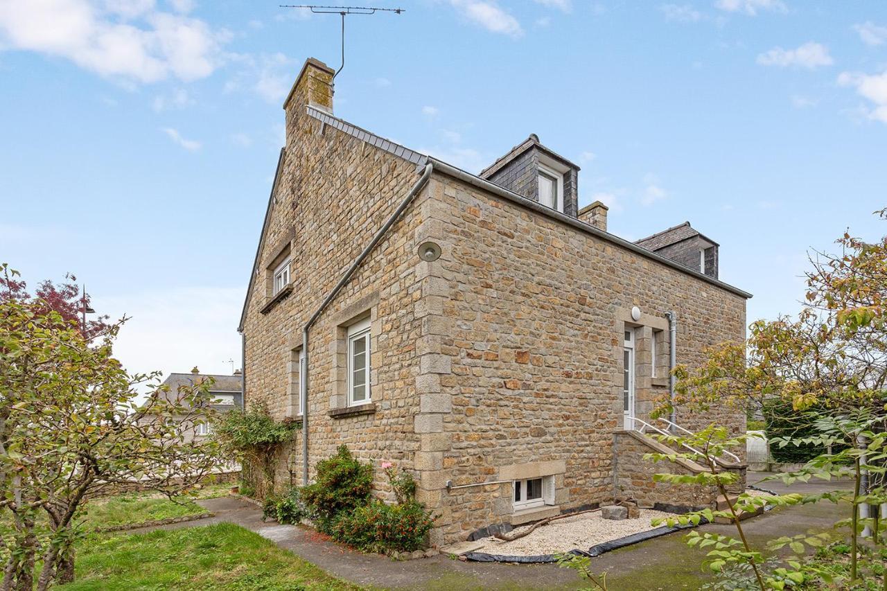 Loft British Au Pied Du Mont ! Apartment Pontorson Exterior photo